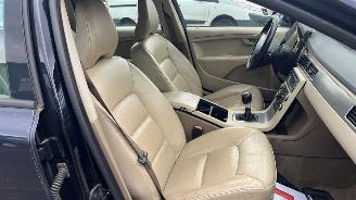 Volvo V-70 2.0 D 16V Combi/o  Diesel 1.998cc 100kW (136pk) picture 20