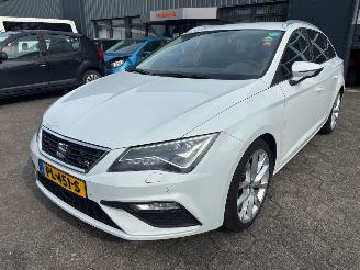 krockskadad bil auto Seat Leon ST 1.4 EcoTSI Xcellence 2017/5