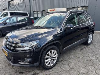 krockskadad bil auto Volkswagen Tiguan Tiguan 1.4 TSI 2012/4