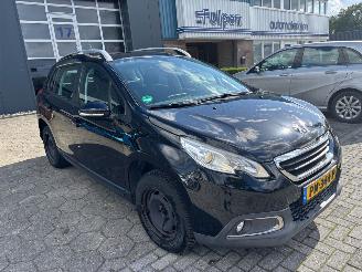 Peugeot 2008 2008 1.2 picture 8