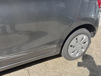 Suzuki Celerio  picture 13