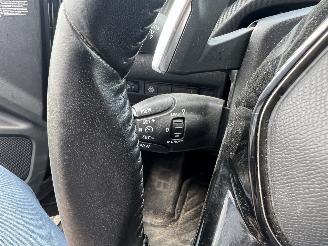 Peugeot 2008 1.2 PureTech Allure Automaat picture 18