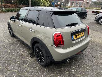 Mini Cooper 1.5 Pepper picture 3