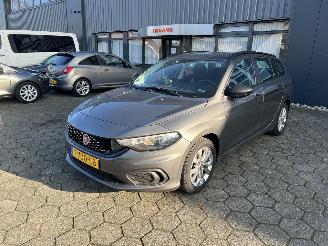 Voiture accidenté Fiat Tipo 1.4 16V Popstar 2018/1