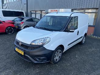 Vaurioauto  commercial vehicles Fiat Doblo Cargo 1.3 MJ L1H1 Actual 2017 2017/6