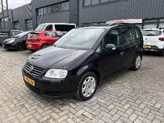  Volkswagen Touran 1.6 16V FSI Business 2006/2