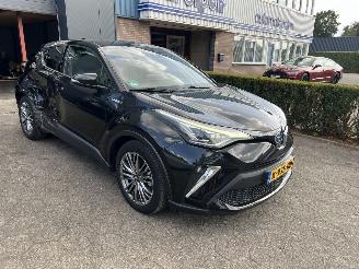 Toyota CH-R 2.0 Hybrid Executive picture 5
