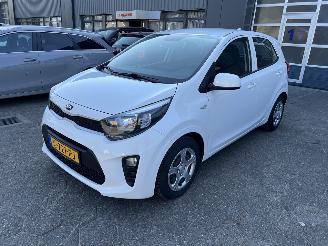 damaged passenger cars Kia Picanto 1.0 MPi ComfortPlusLine 2019/11