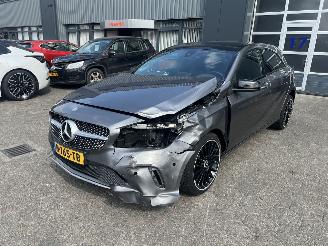 krockskadad bil auto Mercedes A-klasse 200 d Motorsport Edition 2017 2017/2