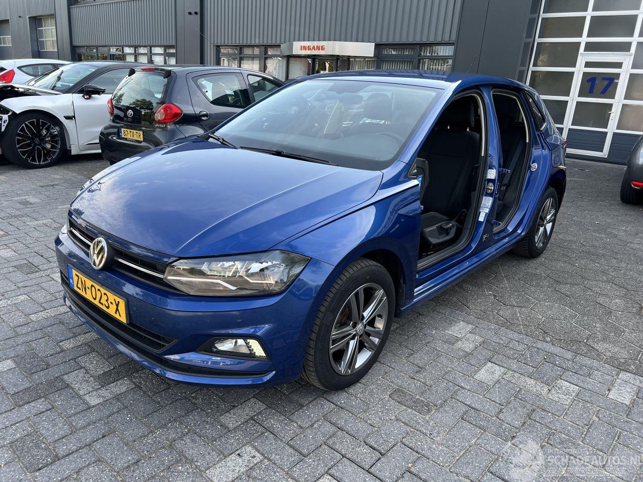 Volkswagen Polo 1.0 TSI Comfortline Business R-Line