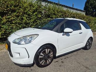 skadebil auto Citroën DS3 1.6 VTi 2010/1