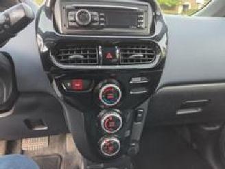 Peugeot iOn  picture 6