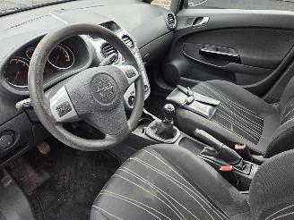 Opel Corsa 1.2 16 V Edition picture 5