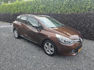 uszkodzony samochody osobowe Renault Clio 0.9 TCe Dynamique 2014/10