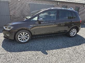 Coche accidentado Volkswagen Golf Sportsvan 1.2 TSI Esasyline 2015/4