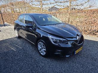 Coche accidentado Renault Clio  2021/3