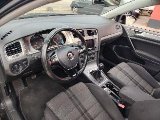 Volkswagen Golf Panoramadak climatronic 1.2 tsi picture 13
