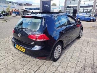 Volkswagen Golf Panoramadak climatronic 1.2 tsi picture 6