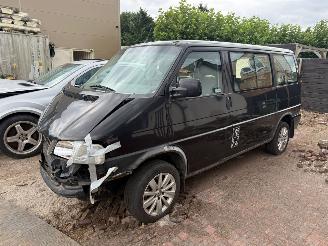 Volkswagen Transporter 2.5 tdi 9 persoons picture 2