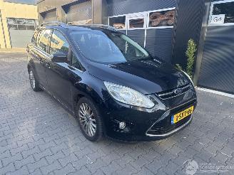 škoda osobní automobily Ford Grand C-Max 1.0 Titanium Full options 2013/1
