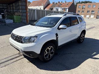 damaged passenger cars Dacia Duster 2 PHASE 1 1.2i - 16V TURBO TCE 125 2018/12