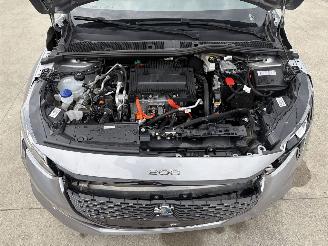 Peugeot e-208 II 136 ALLURE PACKET 50KWH picture 17