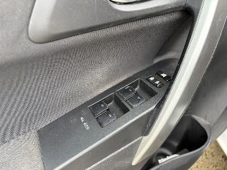 Toyota Auris 1.8i - 16V HYBRID picture 16
