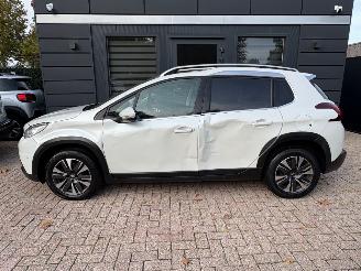 Peugeot 2008 1.2 PureTech Allure | Navi Panoramadak Camera picture 3