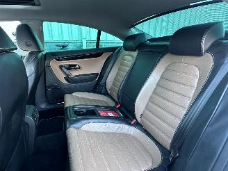 Volkswagen Passat 3.6 V6 FSI 4Motion 4p. picture 22