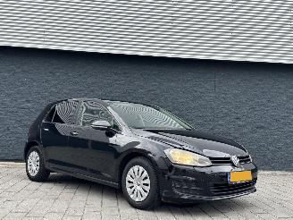 Vaurioauto  passenger cars Volkswagen Golf 1.6TDI DSG NAP 2014/1