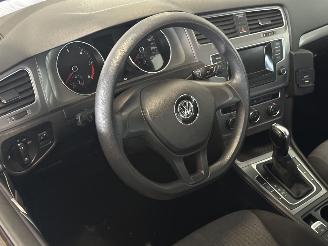 Volkswagen Golf 1.6TDI DSG NAP picture 5