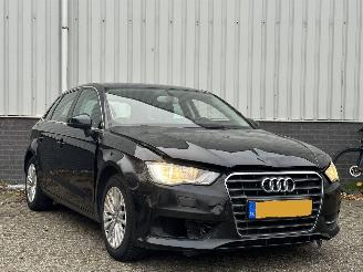 Schadeauto Audi A3 Automaat 2015/6