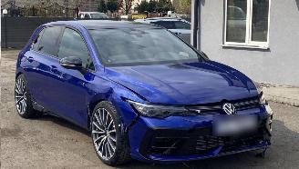 Volkswagen Golf 2.0TSI R Panorama picture 10