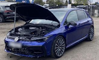 Volkswagen Golf 2.0TSI R Panorama picture 6