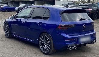 Volkswagen Golf 2.0TSI R Panorama picture 3
