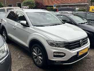 uszkodzony samochody osobowe Volkswagen T-Roc 1.6TDI Highline 2018/7
