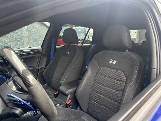 Volkswagen Golf 2.0 TSI R 4Motion picture 18