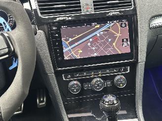 Volkswagen Golf 2.0 TSI R 4Motion picture 17