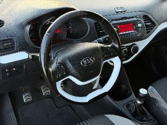 Kia Picanto 1.0 CVVT World Cup Ed. Airco NAP picture 10