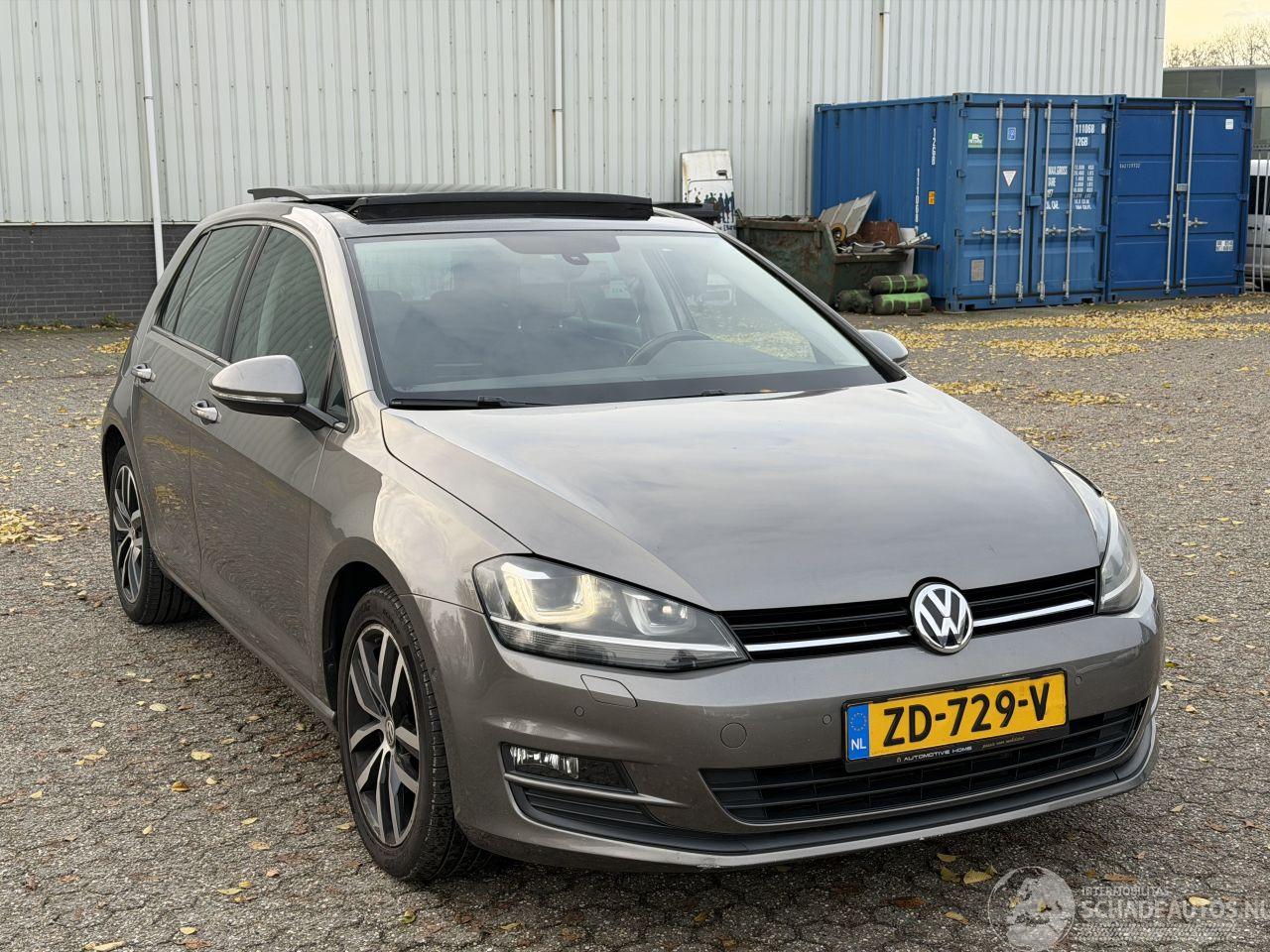 Volkswagen Golf Golf 1.4 TSI Highline PANO/DSG
