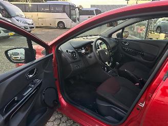 Renault Clio 0.9 TCe Expression picture 9