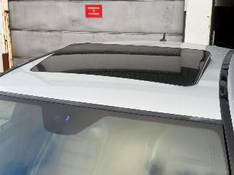 Mercedes C-klasse C63 AMG 6.2 V8 PANO/HARMAN FULL OPTION picture 5