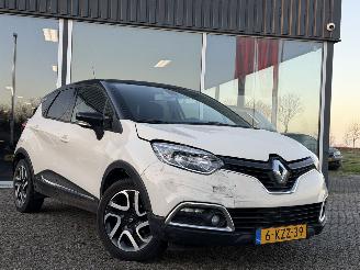 Vaurioauto  passenger cars Renault Captur 0.9 TCe Dynamique NAP 2013/3