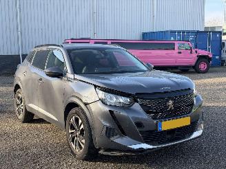 Peugeot 2008 1.2 PureTech GT-Line picture 3