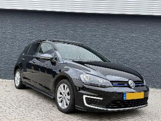 Vaurioauto  passenger cars Volkswagen Golf GTE PANO/DSG 2015/7