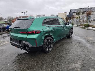 BMW XM 50e Isle Of Man Grün Metallic picture 3