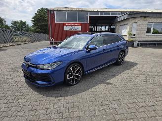 Volkswagen Passat  picture 2