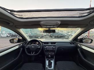 Skoda Octavia 1.6TDI Greentech Pano DSG picture 15