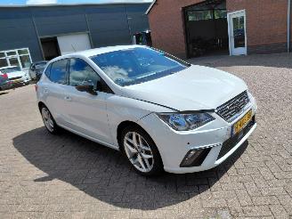 uszkodzony samochody osobowe Seat Ibiza 1.0 tsi fr uitvoering    clima navi 2020/1