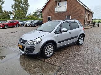 Vaurioauto  passenger cars Suzuki SX4 1.6i  120pk clima  4x4  awd 2011/10